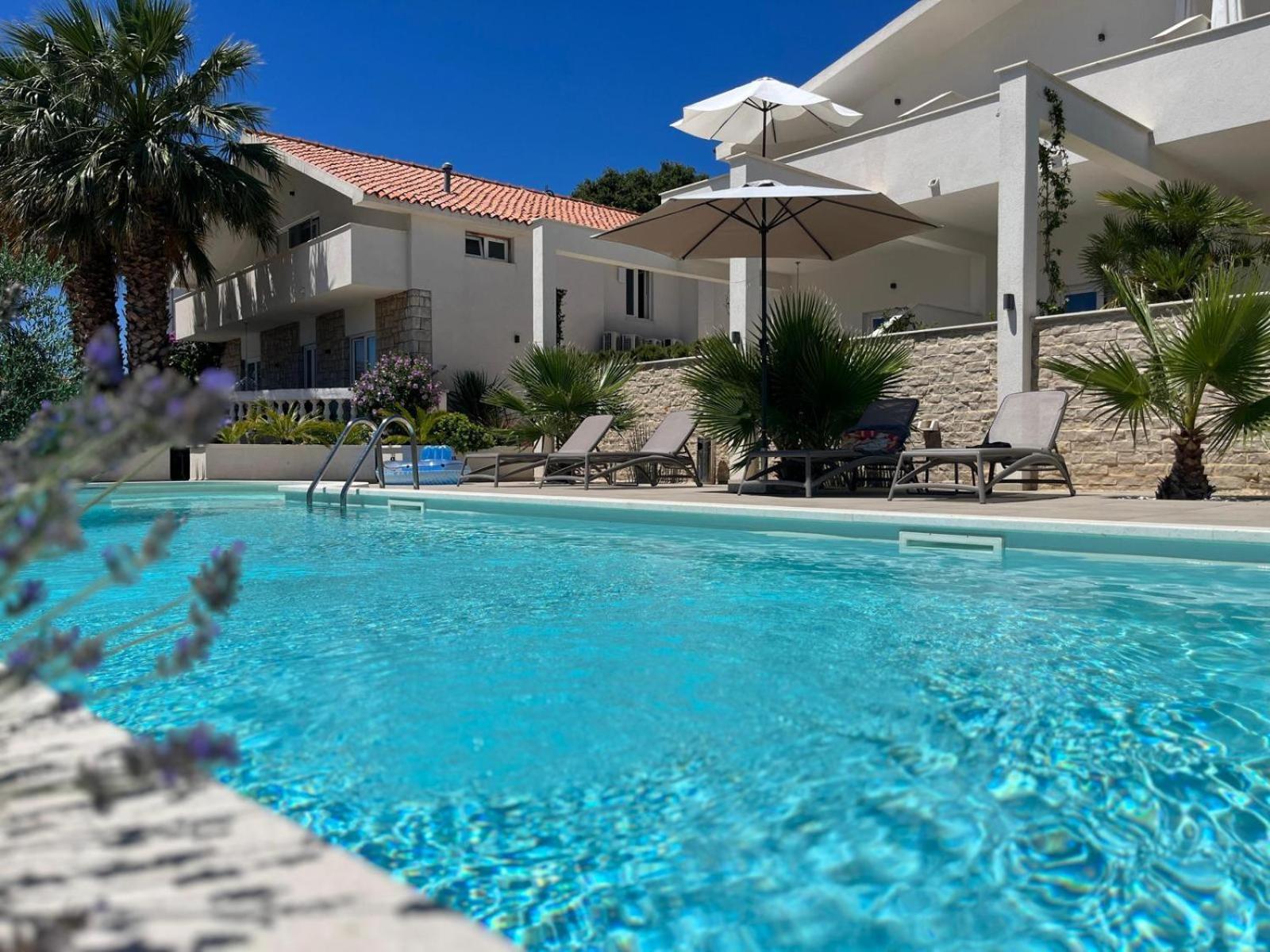 Apartments And Rooms Matesa Vodice Exteriör bild