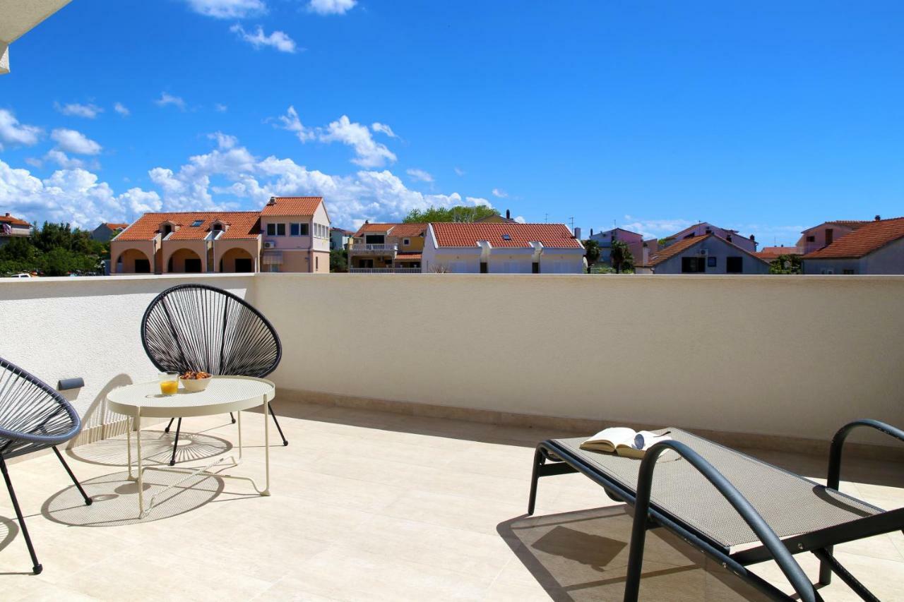 Apartments And Rooms Matesa Vodice Exteriör bild
